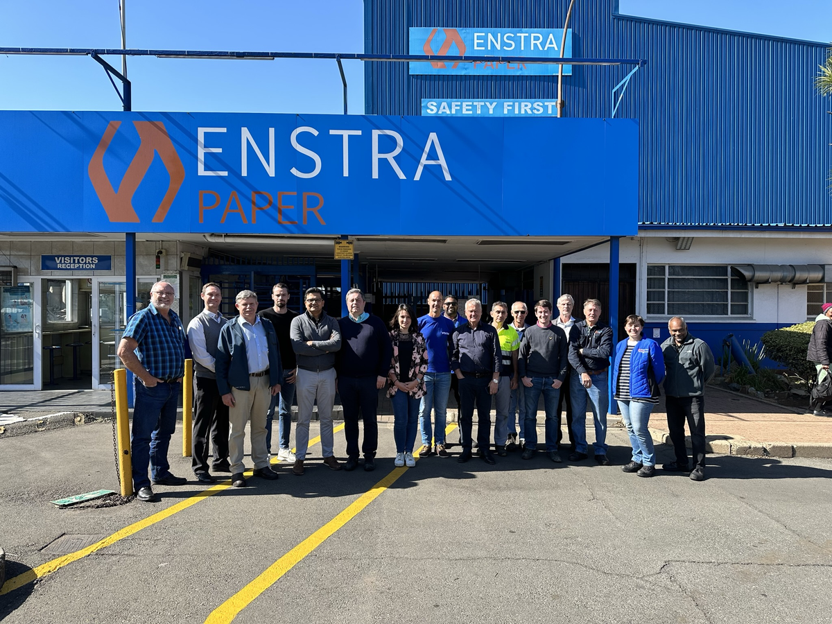 Enstra Paper beauftragt Voith mit der Lieferung einer BlueLine OCC- Stoffaufbereitungsanlage und dem umfassenden Umbau ihrer PM 6 für Verpackungspapiere in Springs Nähe Johannesburg, Südafrika.