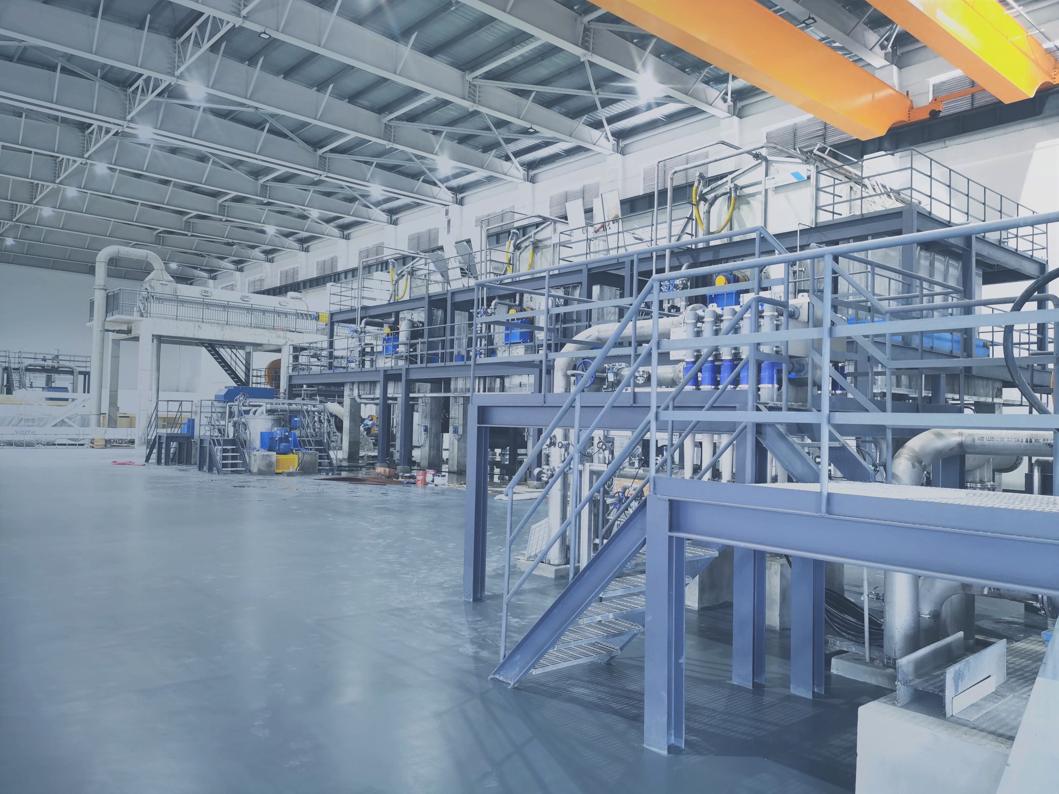 Die BlueLine OCC Stoffaufbereitungslinie zeichnet sich mit einer Kapazität von 2.200 Tonnen pro Tag aus und ist derzeit die größte OCC Linie auf dem asiatischen Markt.