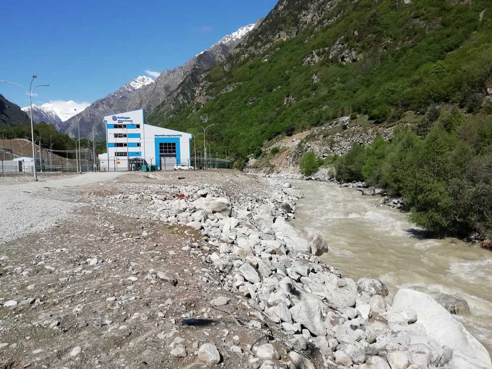 Verkhnebalkarskaya is one of five small hydropower plants being built by PAO RusHydro in the territory of the North Caucasian Federal District in Russia.