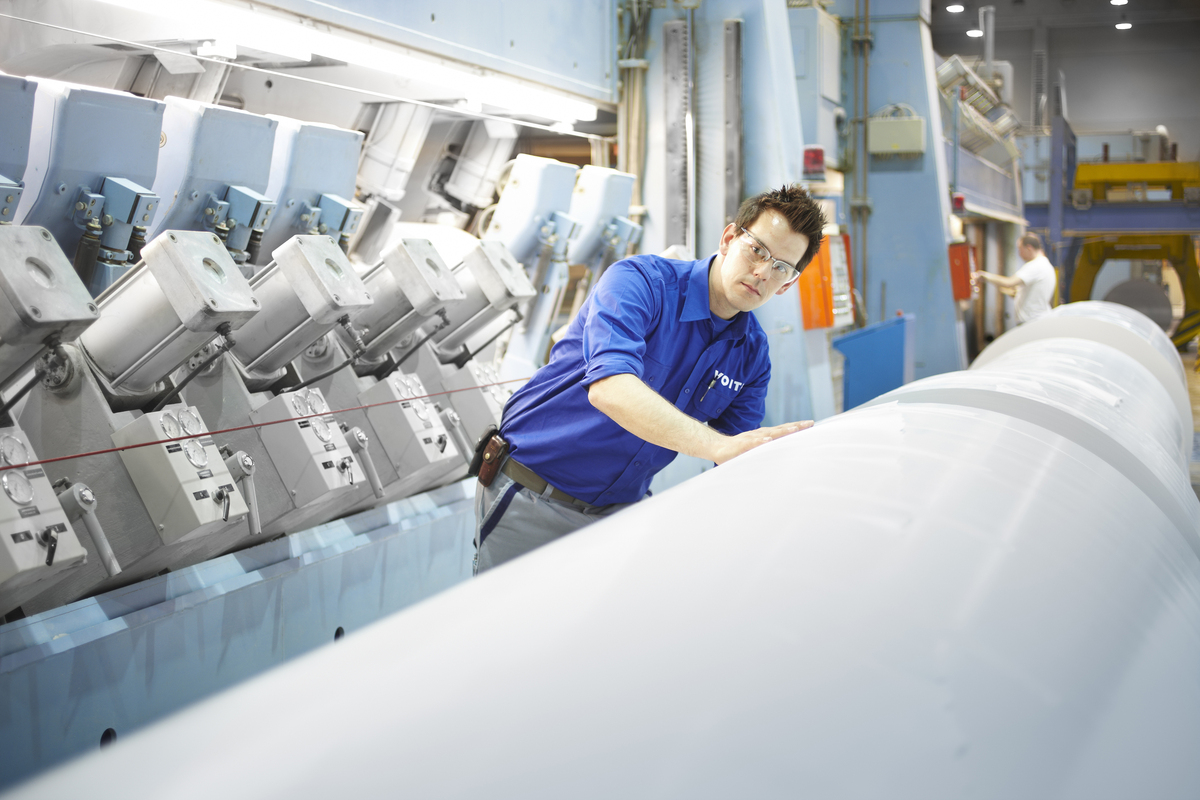 With a unique service offering and FastFormat, a new product for automatic format changes, Voith increases winder performance.